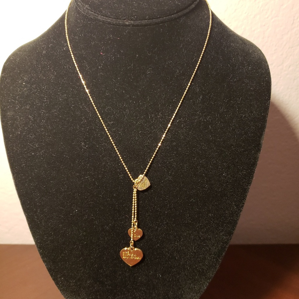 Dainty gold necklace